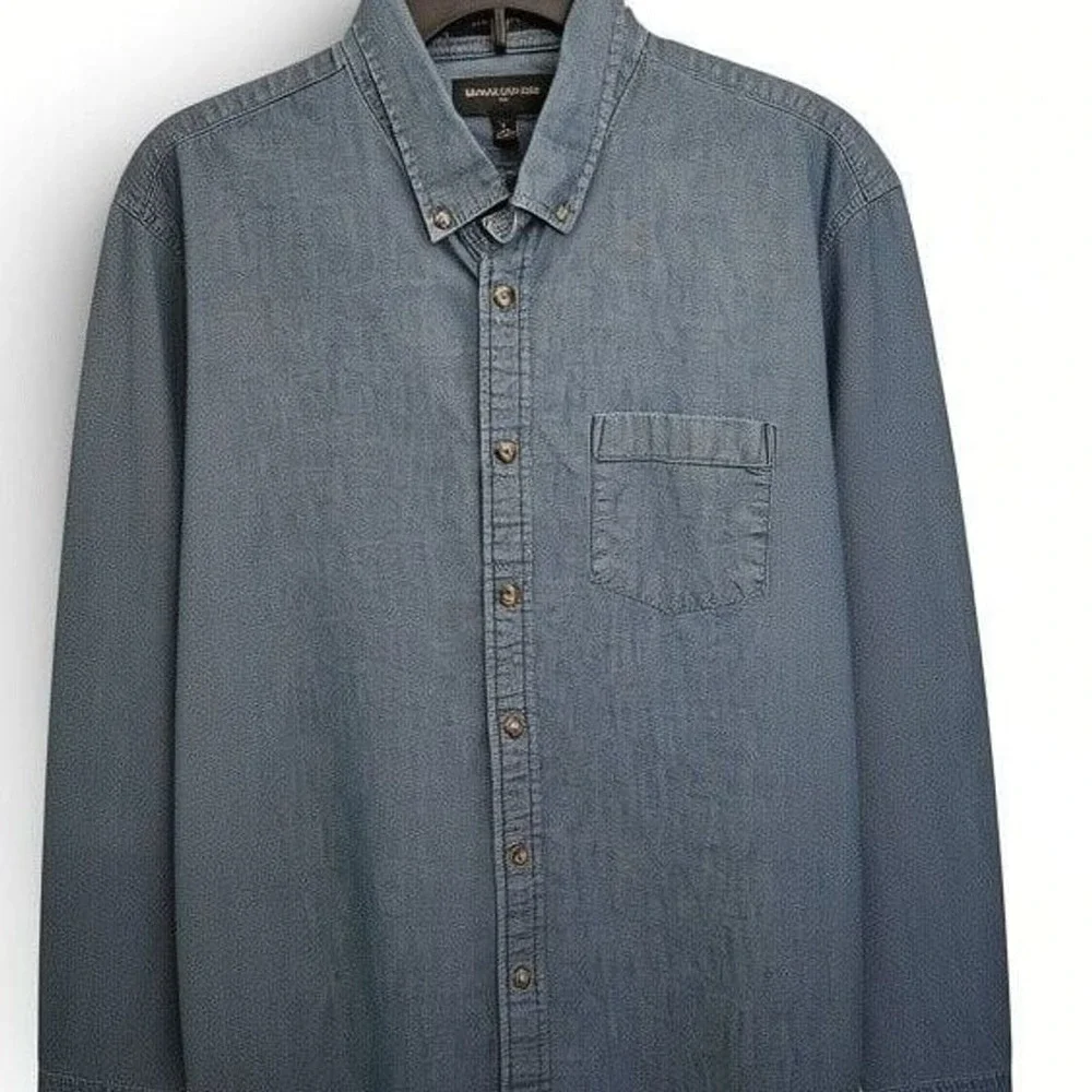 Banana Republic Untucked Slim Fit Long Sleeve Denim Shirt